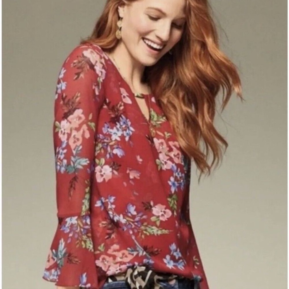 Cabi Red Floral Bell Sleeve Devoted Long Sleeve Scoop Neck Blouse Size Med NWT